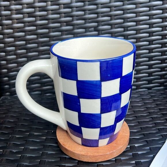 Blue and White Checkered Mug with Wooden Coaster - Picture 7 of 11